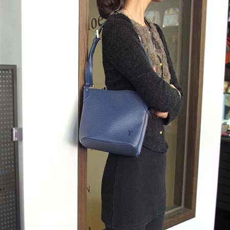 Louis Vuitton(���̺���) MANDARA (���ٶ�) PM ���߷��� ����� [�ϻ����] �̹���5 - ���̺��� �߰���ǰ