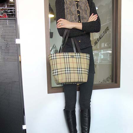 Burberry(������) Ŭ���� üũ ��Ʈ�� �̹���5 - ���̺��� �߰���ǰ