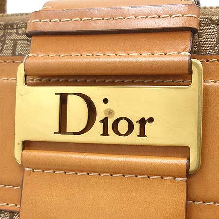 Dior(ũ����î���) �ΰ� �ڰ��� ���� ��Ƽġ ��Ʈ�� �̹���3 - ���̺��� �߰���ǰ