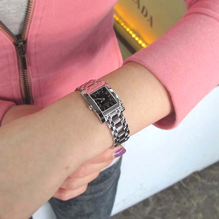 Fendi(���) F705210  CLASSICO �簢 ������ ��ƿ ��� ������ �ð� [��������] �̹���5 - ���̺��� �߰���ǰ