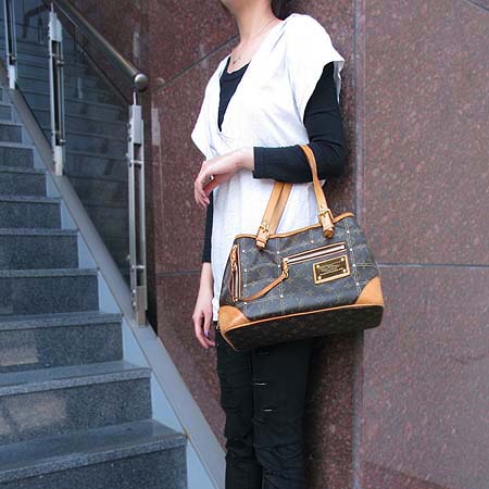 Louis Vuitton(���̺���) M40140 ���׷� ĵ���� ������ ����� [�б�������] �̹���5 - ���̺��� �߰���ǰ