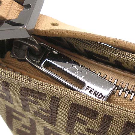 Fendi(���8BR041 FF�ΰ� �к긯 �Ŀ�ġ ����� [�б�������] �̹���3 - ���̺��� �߰���ǰ