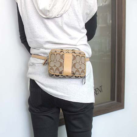 Coach(��ġ) �ñ׳��� ���� [�б�������] �̹���5 - ���̺��� �߰���ǰ