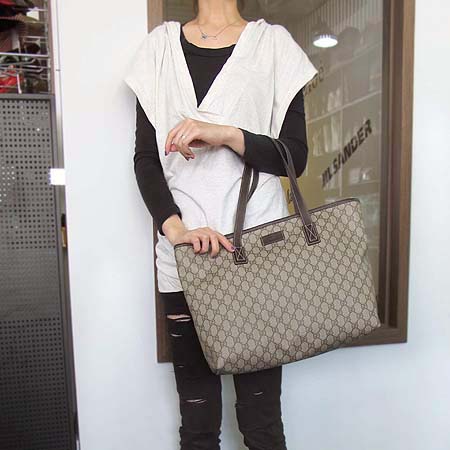 Gucci(����) 211137 GG �ΰ� PVC ���� �ٰ� ����� [��������] �̹���5 - ���̺��� �߰���ǰ