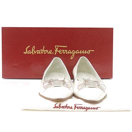 Ferragamo(��󰡸�) ���� ���� ��ġ�� ���̴�Ʈ ������ ��ȭ �̹���2 - ���̺��� �߰���ǰ