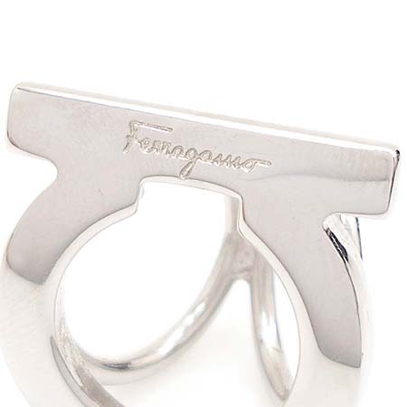 Ferragamo(��󰡸�) ���� ��ġ�� ��ī�� �� [�б�������] �̹���3 - ���̺��� �߰���ǰ