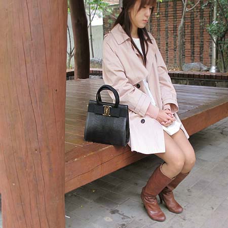 Ferragamo(��󰡸�) 21 4178 �ٶ� ���� ��Ʈ�� �̹���5 - ���̺��� �߰���ǰ