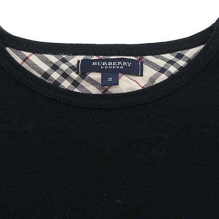 Burberry(������) Ƽ �̹���2 - ���̺��� �߰���ǰ