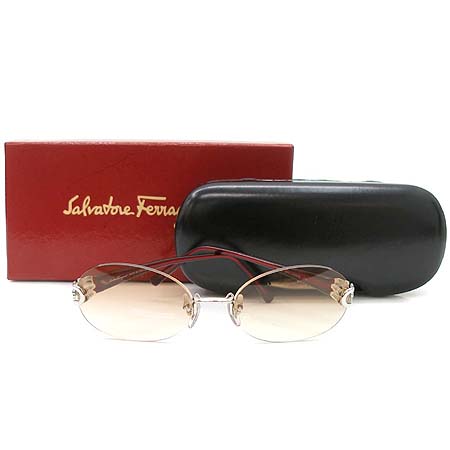 Ferragamo(��󰡸�) 1555 ����ΰ� ���� ���۶� [��������] �̹���2 - ���̺��� �߰���ǰ