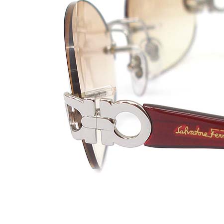 Ferragamo(��󰡸�) 1555 ����ΰ� ���� ���۶� [��������] �̹���4 - ���̺��� �߰���ǰ