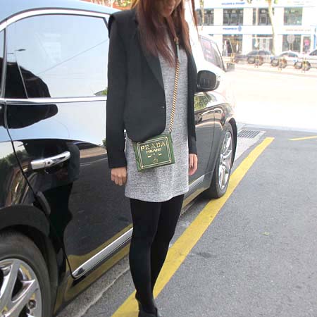 Prada(�����) BT0606 TESSUTO ORO ��Ż ü�� ũ�ν��� [�б�������] �̹���5 - ���̺��� �߰���ǰ