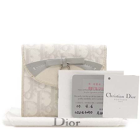 Dior(ũ����î���) ��Ʈ�ΰ� ȭ��Ʈ PVC ������ �̹���2 - ���̺��� �߰���ǰ