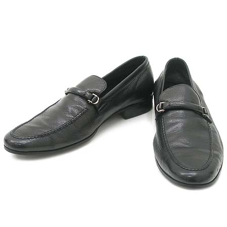 Ferragamo(󰡸)     