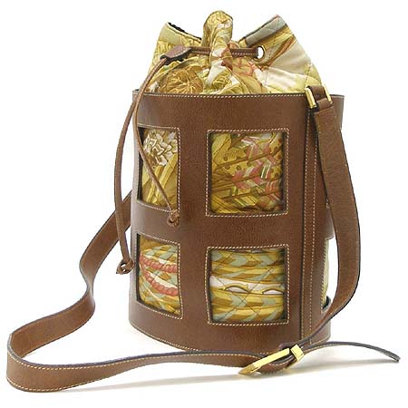 Ferragamo(��󰡸�) 21 4227 ������ ����� �̹���2 - ���̺��� �߰���ǰ