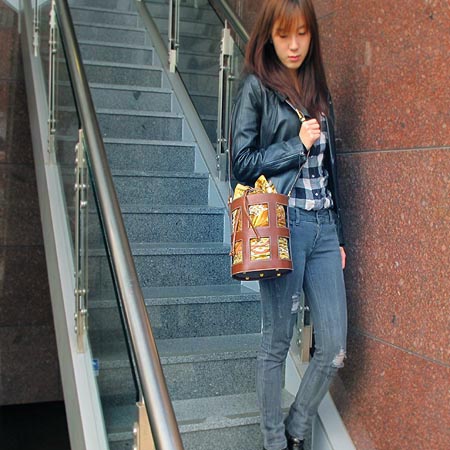 Ferragamo(��󰡸�) 21 4227 ������ ����� �̹���5 - ���̺��� �߰���ǰ