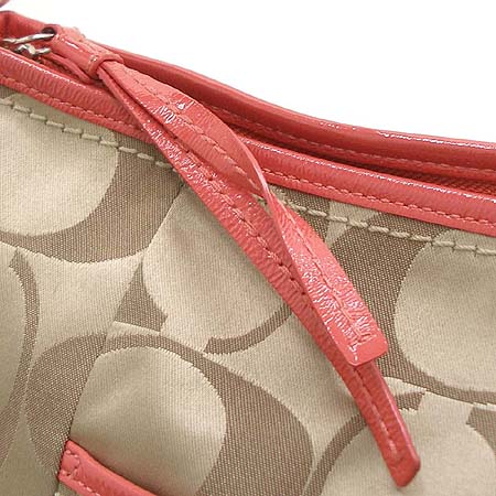 Coach(��ġ) �ñ׳�ó �ڰ��� ȣ�� ����� �̹���4 - ���̺��� �߰���ǰ