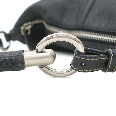 Prada(�����) ���� ȣ�� ����� �̹���4 - ���̺��� �߰���ǰ