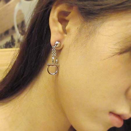 Ferragamo(��󰡸�) ��ġ�� �ΰ� ��� �Ͱ��� �̹���5 - ���̺��� �߰���ǰ