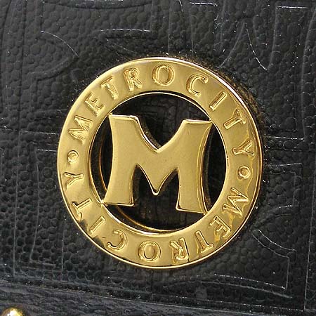 Metrocity(��Ʈ�ν�Ƽ) �������� ����ΰ� 3�� ������ �̹���2 - ���̺��� �߰���ǰ