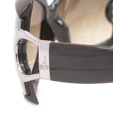 Dior(ũ����î���) STRONGER RRC5J ���� ���۶� �̹���4 - ���̺��� �߰���ǰ