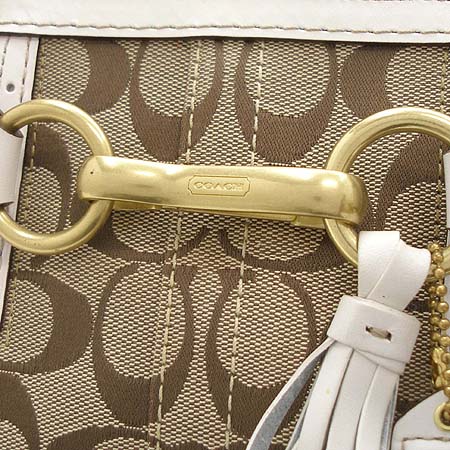 Coach(��ġ) �ñ׳��� ���̺��� ���� ����ΰ� ��Ʈ�� [��������] �̹���3 - ���̺��� �߰���ǰ
