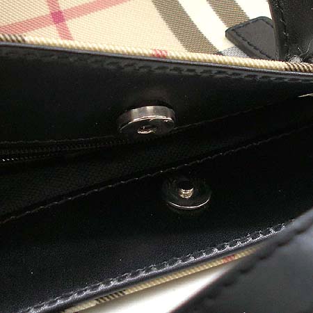 Burberry(������) ���üũ PVC �ٰ� ��Ʈ�� �̹���3 - ���̺��� �߰���ǰ