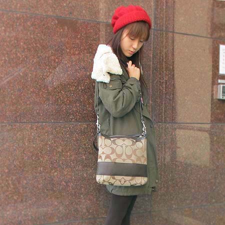 Coach(��ġ) �ñ׳�ó �ڰ��� ��Ʈ�� + ��� ��Ʈ�� �̹���5 - ���̺��� �߰���ǰ