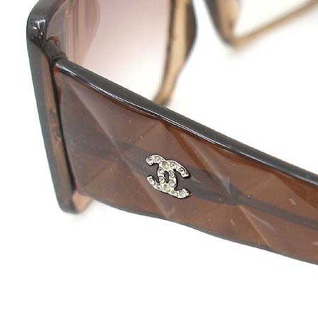 Chanel(����) 5045-B COCO �ΰ� ť�� ��� �簢 ���� ���۶� �̹���4 - ���̺��� �߰���ǰ