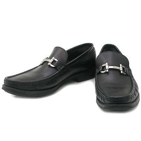 Ferragamo(󰡸)  ġ  