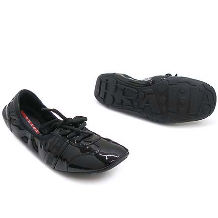 Prada(�����) �÷� ����Ŀ�� �̹���3 - ���̺��� �߰���ǰ