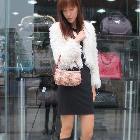 Fendi(���) 8BR443 ���ΰ� �Ŀ�ġ ����� �̹���5 - ���̺��� �߰���ǰ