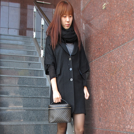 Celine(������) �ΰ� PVC �Ŀ�ġ ��Ʈ�� �̹���4 - ���̺��� �߰���ǰ