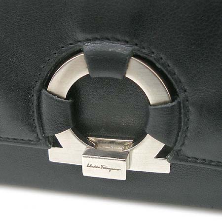 Ferragamo(��󰡸�) 22 4189 ��ġ�� �ΰ� 3�� ������ �̹���2 - ���̺��� �߰���ǰ