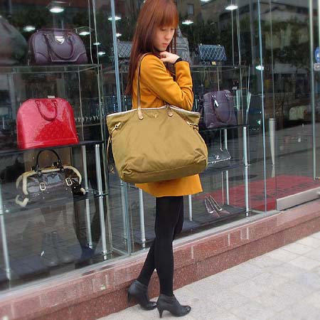Prada(�����) BR4104 TESSUTO SAFFIAN ��� �к긯 ���� ����� [��������] �̹���5 - ���̺��� �߰���ǰ