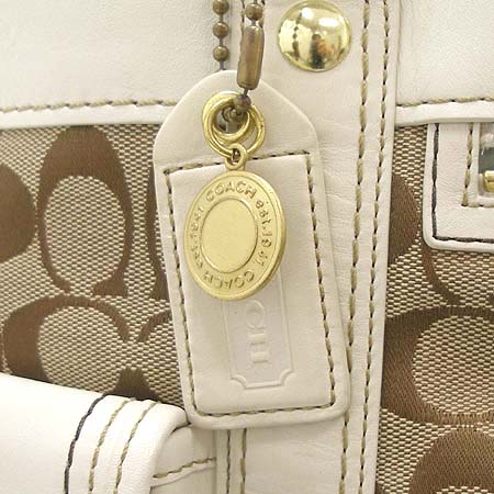 Coach(��ġ) �ñ׳��� ���̺��� ���� ��ư ����� �̹���3 - ���̺��� �߰���ǰ