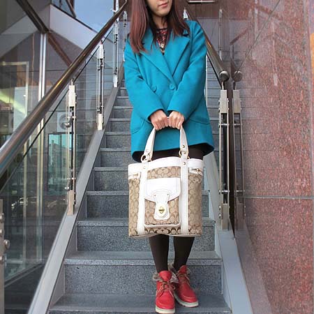 Coach(��ġ) �ñ׳��� ���̺��� ���� ��ư ����� �̹���5 - ���̺��� �߰���ǰ