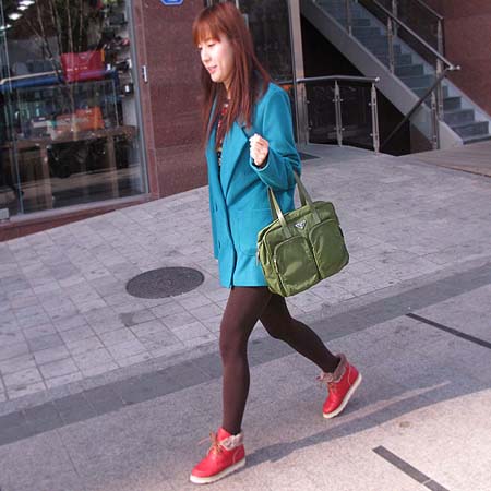 Prada(�����) �к긯 ������ ��Ʈ�� �̹���5 - ���̺��� �߰���ǰ
