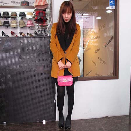 Coach(��ġ) ���̴�Ʈ �Ŀ�ġ �� ��Ʈ�� �̹���5 - ���̺��� �߰���ǰ