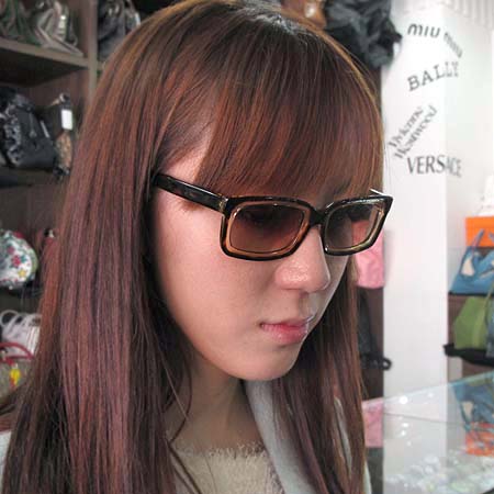 Prada(�����) SPR 02B �簢 ���� ���۶� �̹���4 - ���̺��� �߰���ǰ