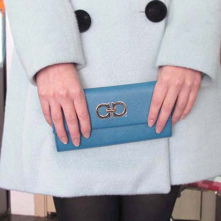 Ferragamo(��󰡸�) 22 7121 ���� ��ġ�� ������ [�б�������] �̹���5 - ���̺��� �߰���ǰ