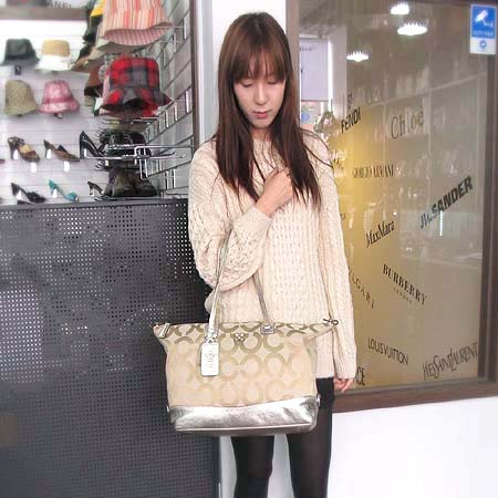 Coach(��ġ) OP ART �𰡵� ������� ����� �̹���5 - ���̺��� �߰���ǰ