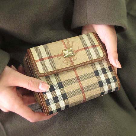 Burberry(������) Ŭ���� üũ ���� �ΰ� ¤�� ������ �̹���5 - ���̺��� �߰���ǰ