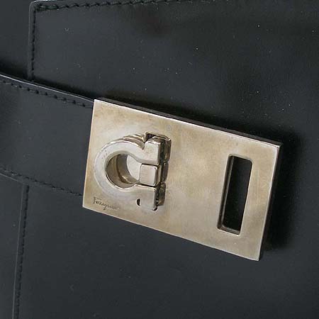 Ferragamo(��󰡸�) 21 0169 ���� ��ġ�� ��� ����� �̹���3 - ���̺��� �߰���ǰ