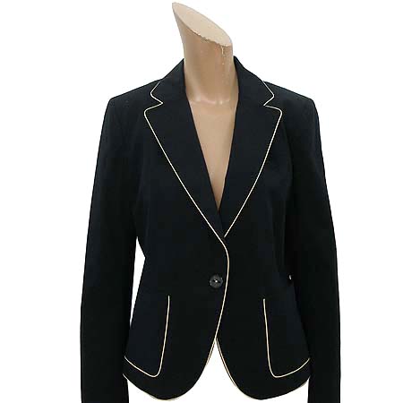 ������  ����