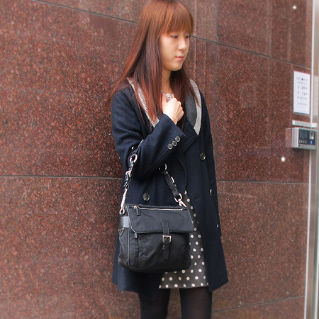 Prada(�����) BR2156 ������ �к긯 ũ�ν��� �̹���4 - ���̺��� �߰���ǰ