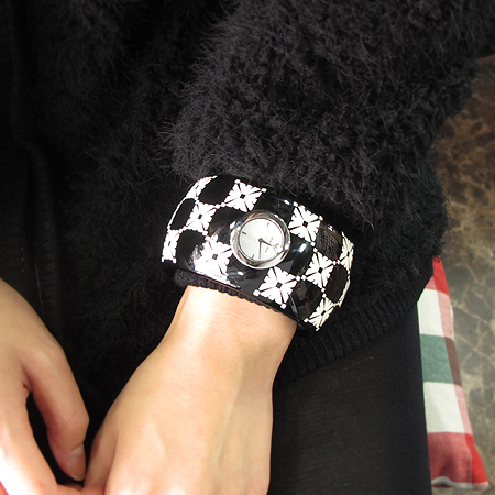 Armani(�Ƹ�����) AR5750 ����� ������ �ð� [�б�������] �̹���5 - ���̺��� �߰���ǰ