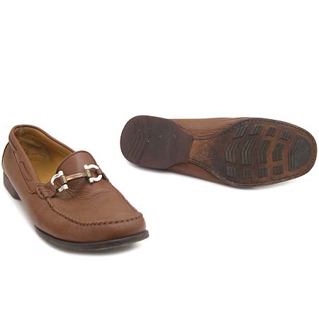 Ferragamo(󰡸)  ġ   ̹2 - ̺ ߰ǰ