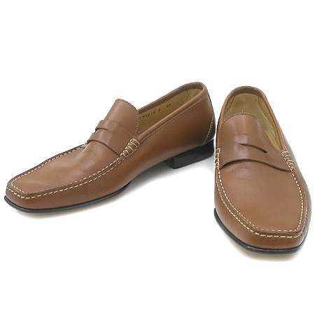 Ferragamo(󰡸)  Ƽġ 