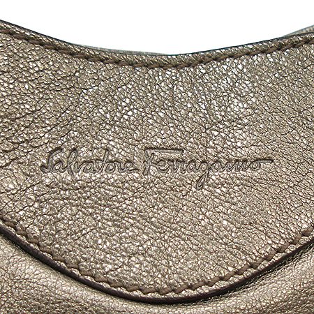Ferragamo(��󰡸�) 21-5839 ��� ����� ���� ����� [��������] �̹���3 - ���̺��� �߰���ǰ