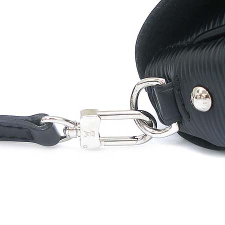 Louis Vuitton(���̺���) M59292 ���� ���� ���״� Ŭ��ġ �� ����� [�б�������] �̹���4 - ���̺��� �߰���ǰ